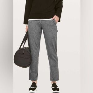 Lululemon On The Move Pant Ponte 
Heathered Core Dark Grey size 6